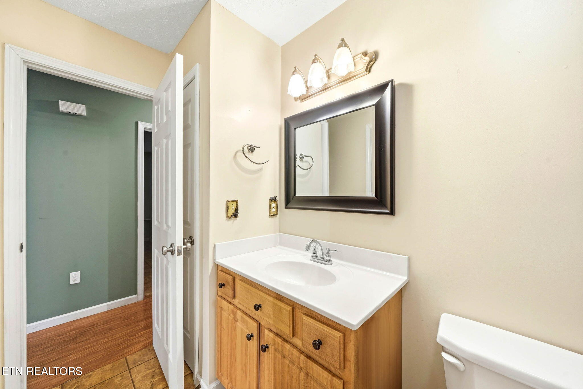 320 Muscadine Court Sevierville, TN 37876 - Photo 20 of 55 12-web-or-mls-320 muscadine-17