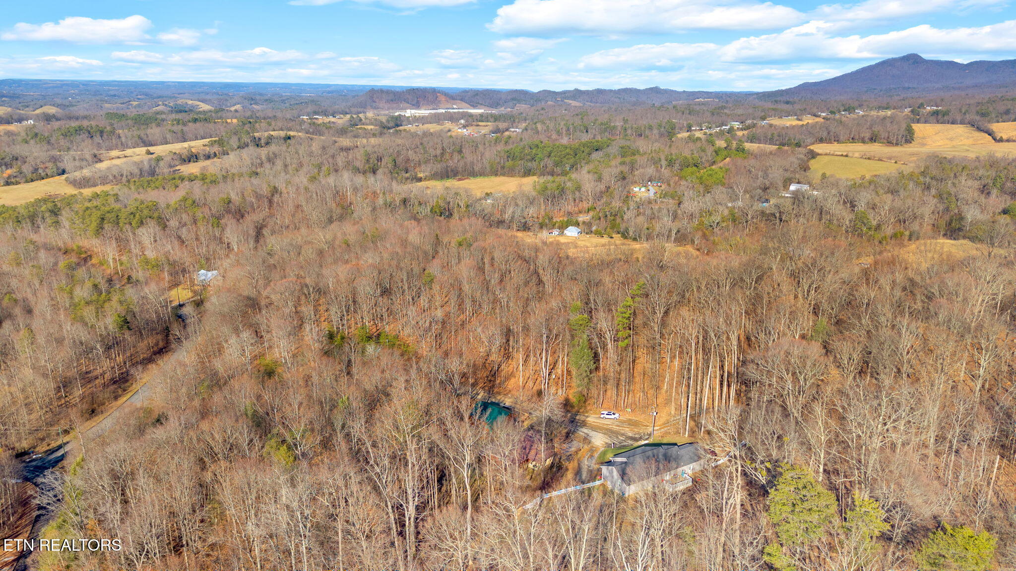 320 Muscadine Court Sevierville, TN 37876 - Photo 51 of 55 8-web-or-mls-DJI_20250128151446_0592_D