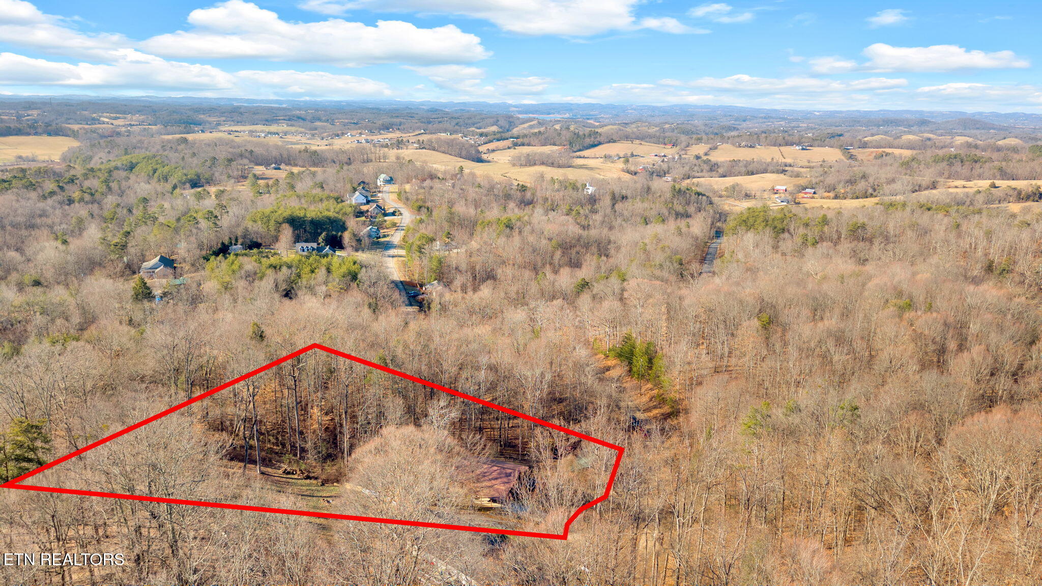 320 Muscadine Court Sevierville, TN 37876 - Photo 53 of 55 56-web-or-mls-DJI_20250128151405_0586_D