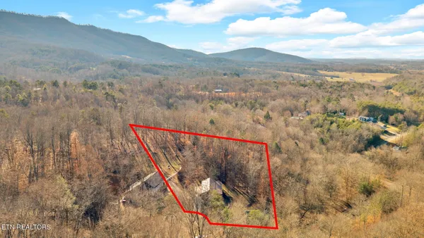 $699,000 | 320 Muscadine Court, Sevierville, TN 37876