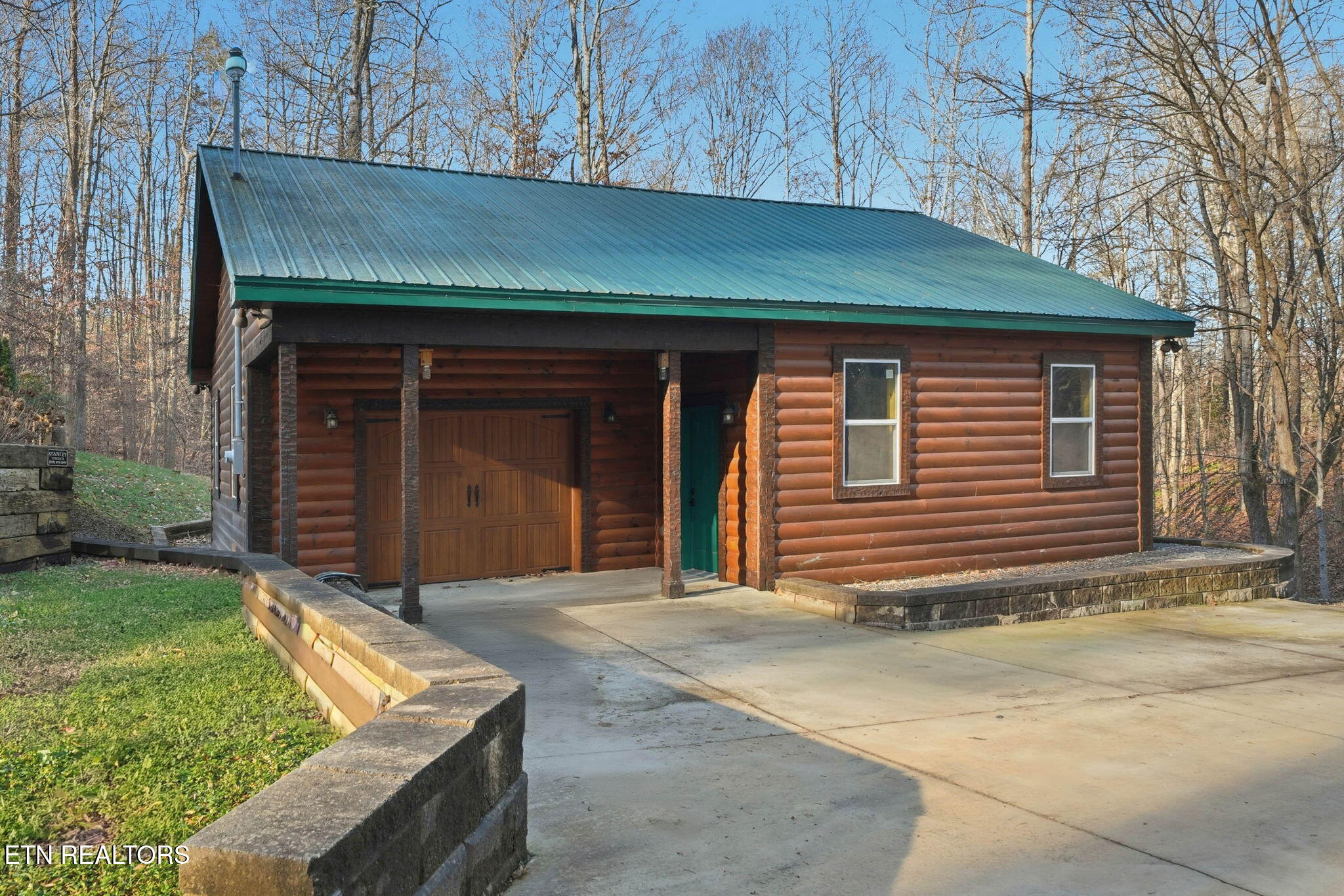 320 Muscadine Court Sevierville, TN 37876 - Photo 9 of 55 31-web-or-mls-320 muscadine-34