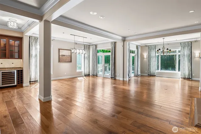 $5,180,000 | 9820 Northeast 16th Street, Bellevue, WA 98004