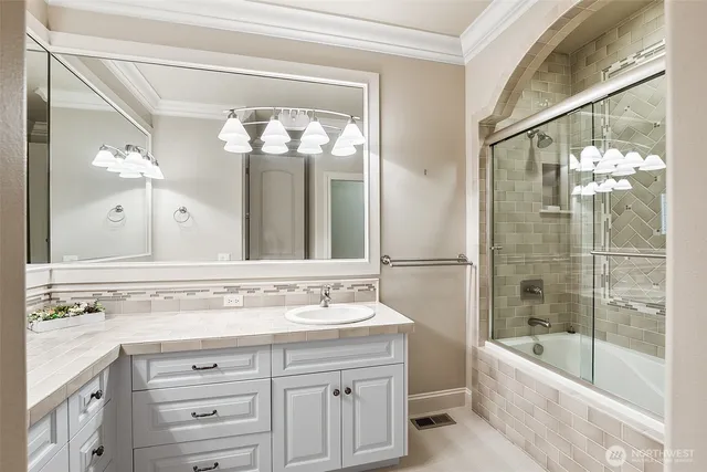 $5,180,000 | 9820 Northeast 16th Street, Bellevue, WA 98004