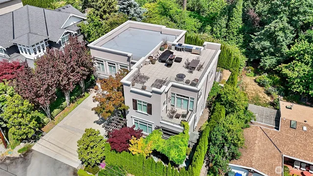 $5,180,000 | 9820 Northeast 16th Street, Bellevue, WA 98004