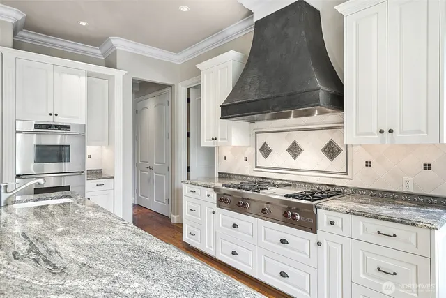 $5,180,000 | 9820 Northeast 16th Street, Bellevue, WA 98004