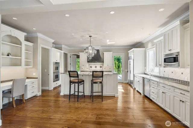 $5,180,000 | 9820 Northeast 16th Street, Bellevue, WA 98004