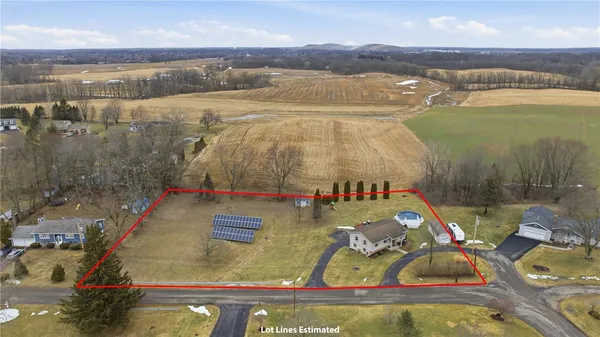$320,000 | 2976 Mohawk Drive, Fayette, NY 13165