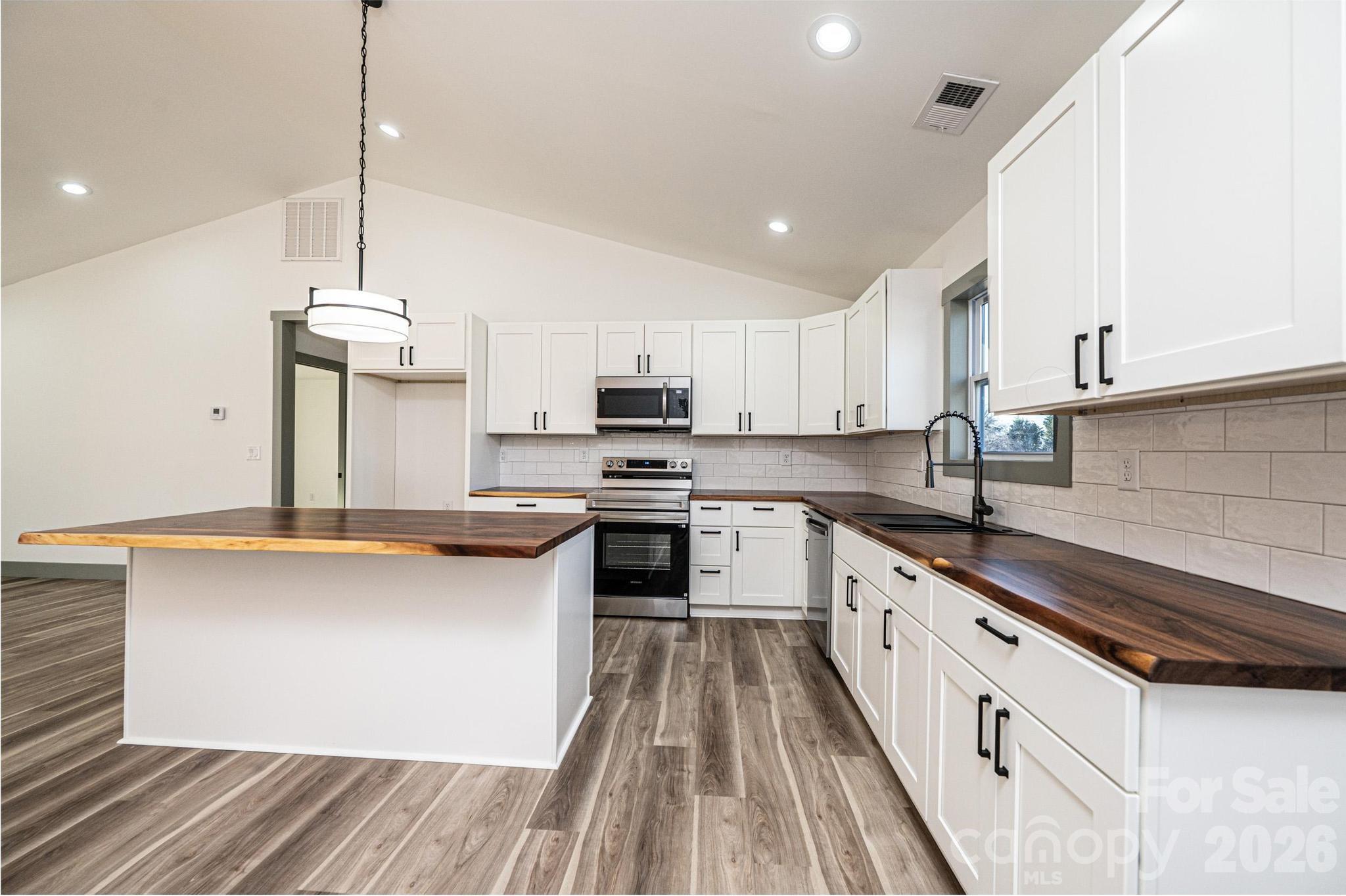 2540 Icard School Road Connelly Springs, NC 28612 - Photo 7 of 20