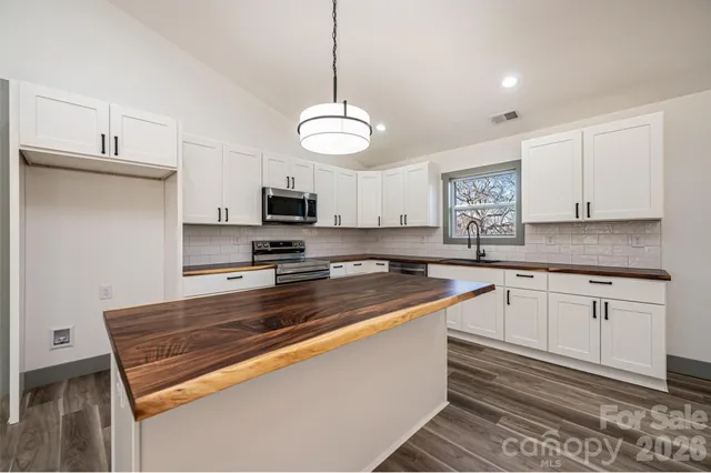 $274,900 | 2540 Icard School Road, Connelly Springs, NC 28612