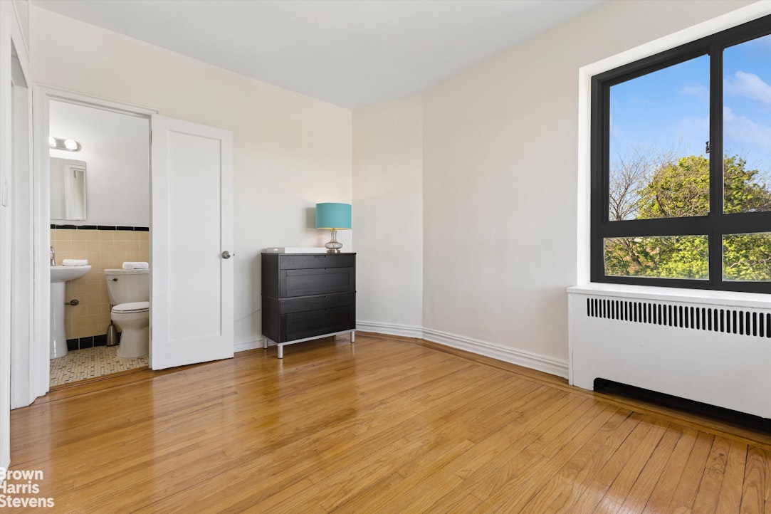 4445 Post Road, Unit 7D Bronx, NY 10471 - Photo 20 of 31