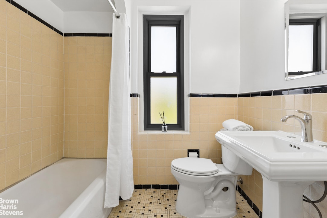4445 Post Road, Unit 7D Bronx, NY 10471 - Photo 24 of 31