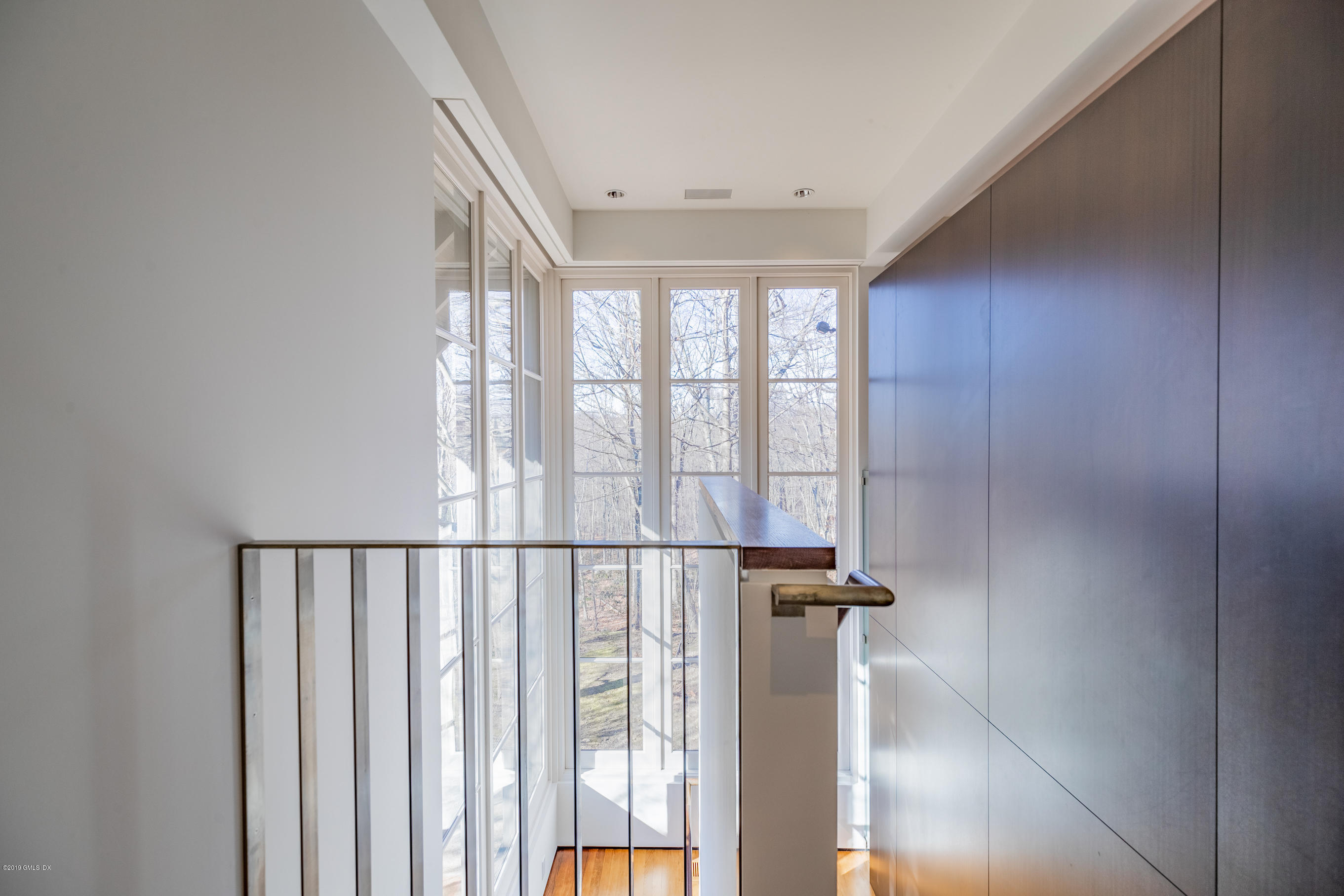 373 Riverbank Road Stamford, CT 06903 - Photo 16 of 35