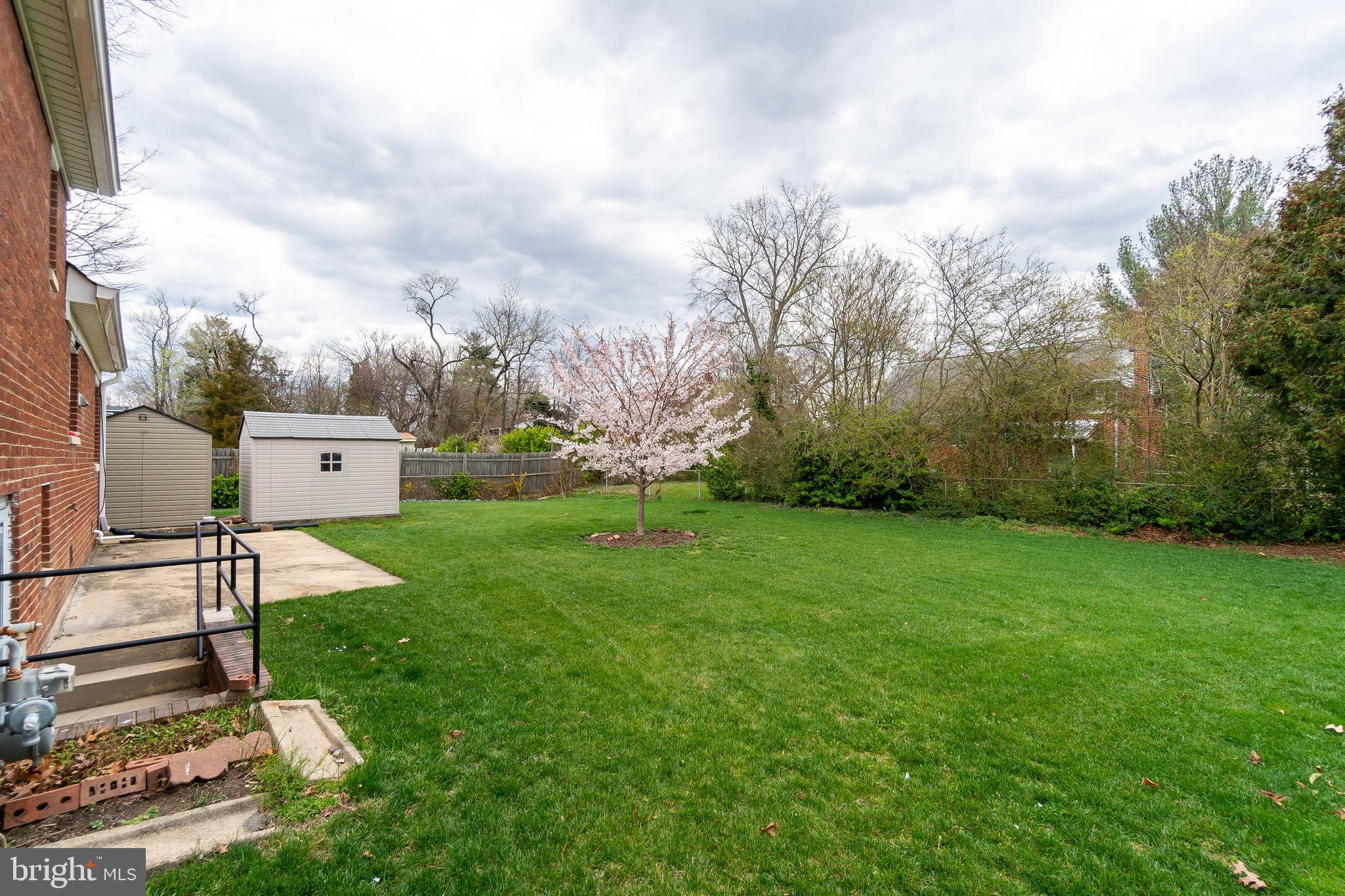 5929 Camberly Avenue Springfield, VA 22150 - Photo 28 of 36