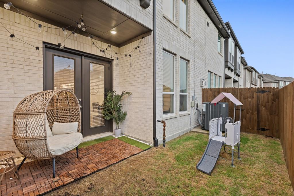 1124 Queensdown Way Forney, TX 75126 - Photo 27 of 34 a front view of a house
