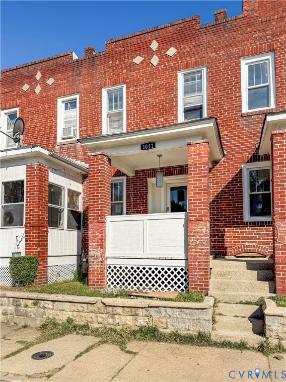 1011 Bank Street Hopewell, VA 23860 - Photo 1 of 27