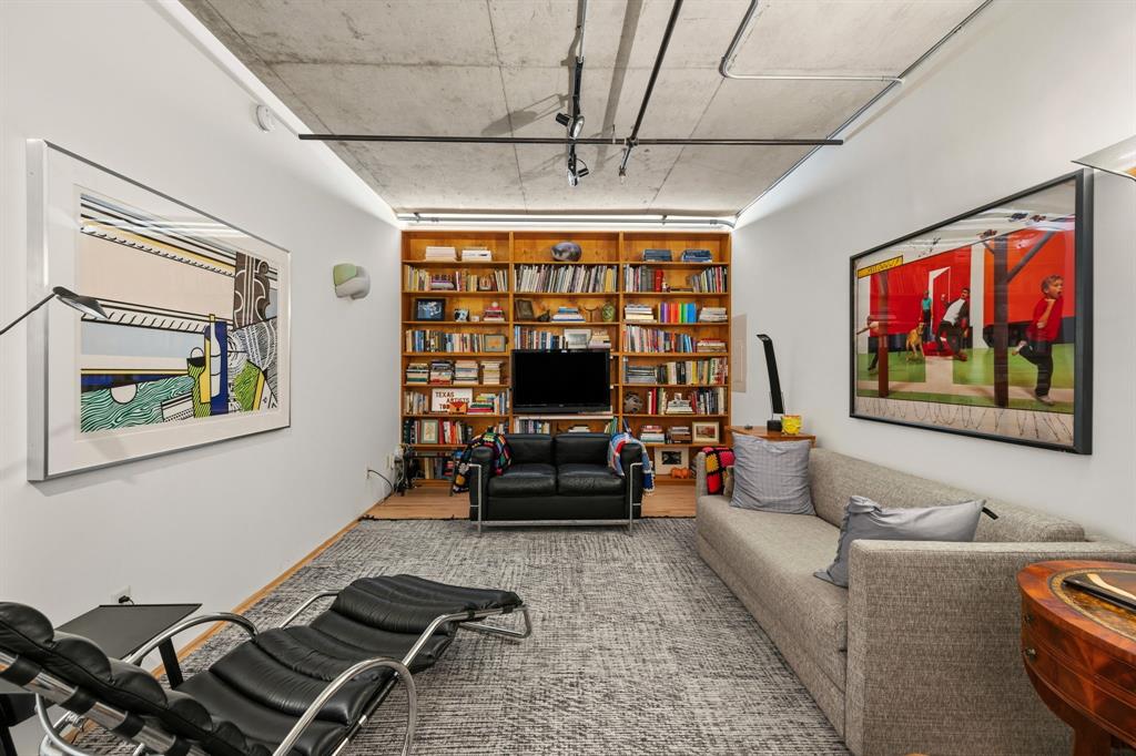 2011 Cedar Springs Road, Unit 305 Dallas, TX 75201 - Photo 2 of 23