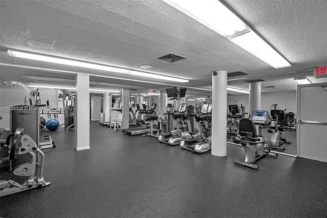 $3,500 | 1950 South Ocean Drive, Unit 6K, Hallandale Beach, FL 33009