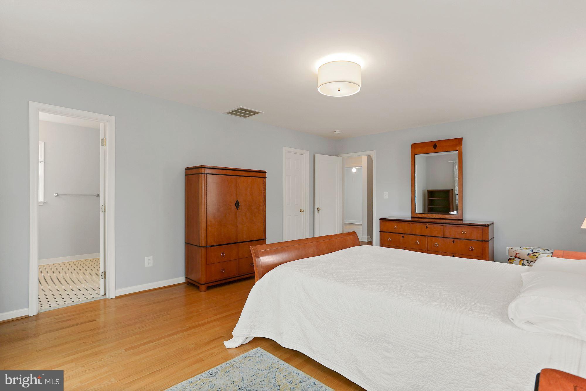 2602 Cameron Mills Road Alexandria, VA 22302 - Photo 19 of 44 Gallery Image 19