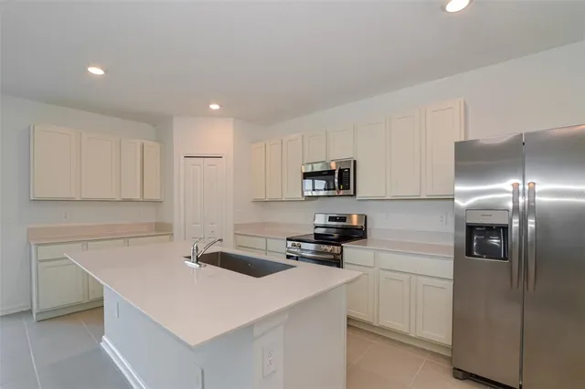 $2,045 | 4025 Old Ml Road, Haines City, FL 33844