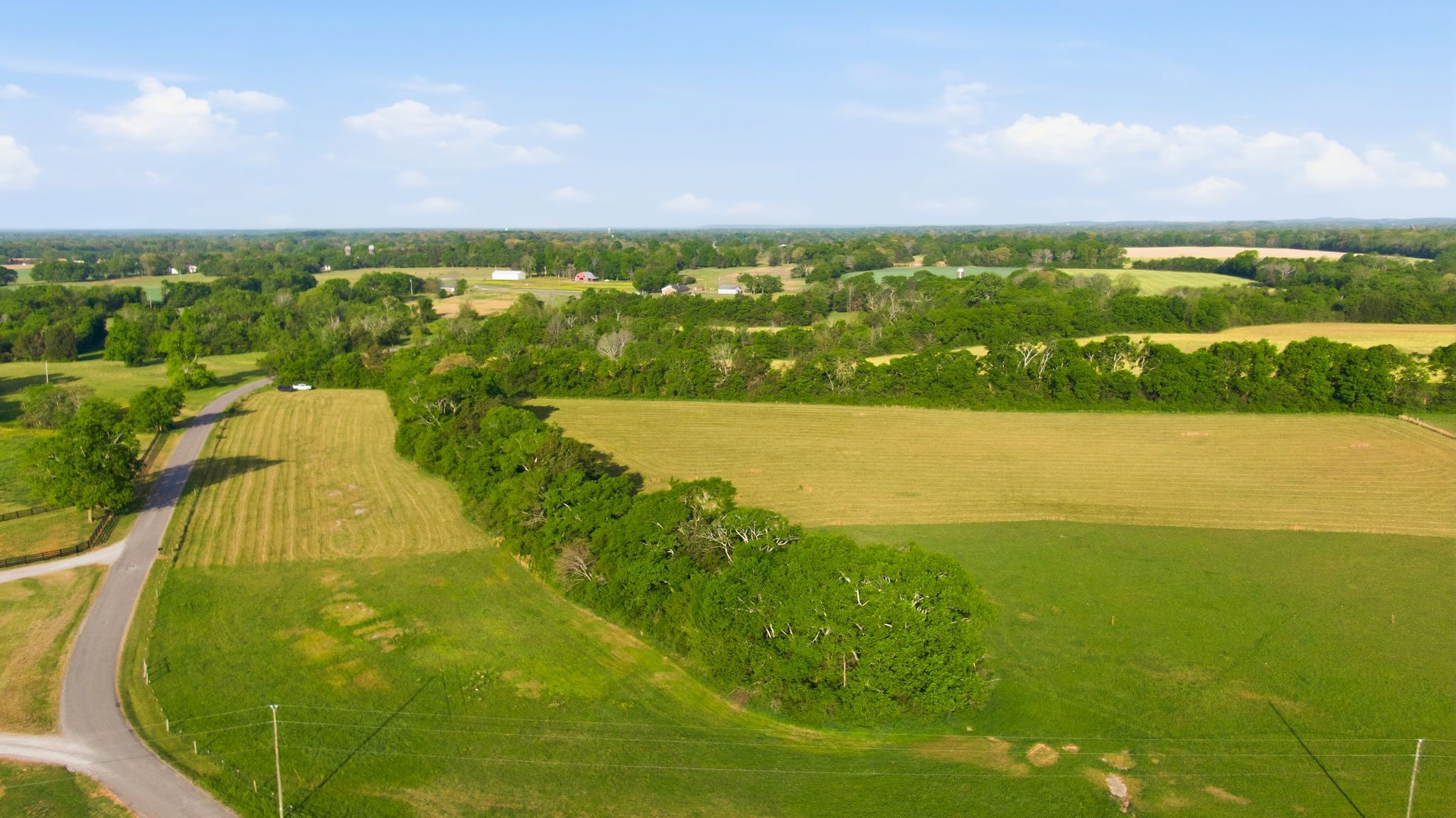 0 Cedar Grove Road Chapel Hill, TN 37034 - Photo 6 of 15 a view of an ocean with city