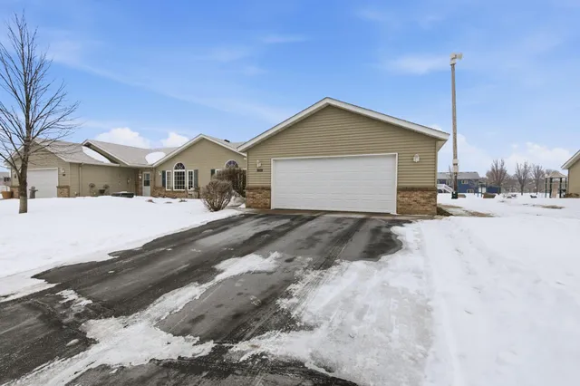 $239,900 | 1316 Tennessee Drive, Sartell, MN 56377