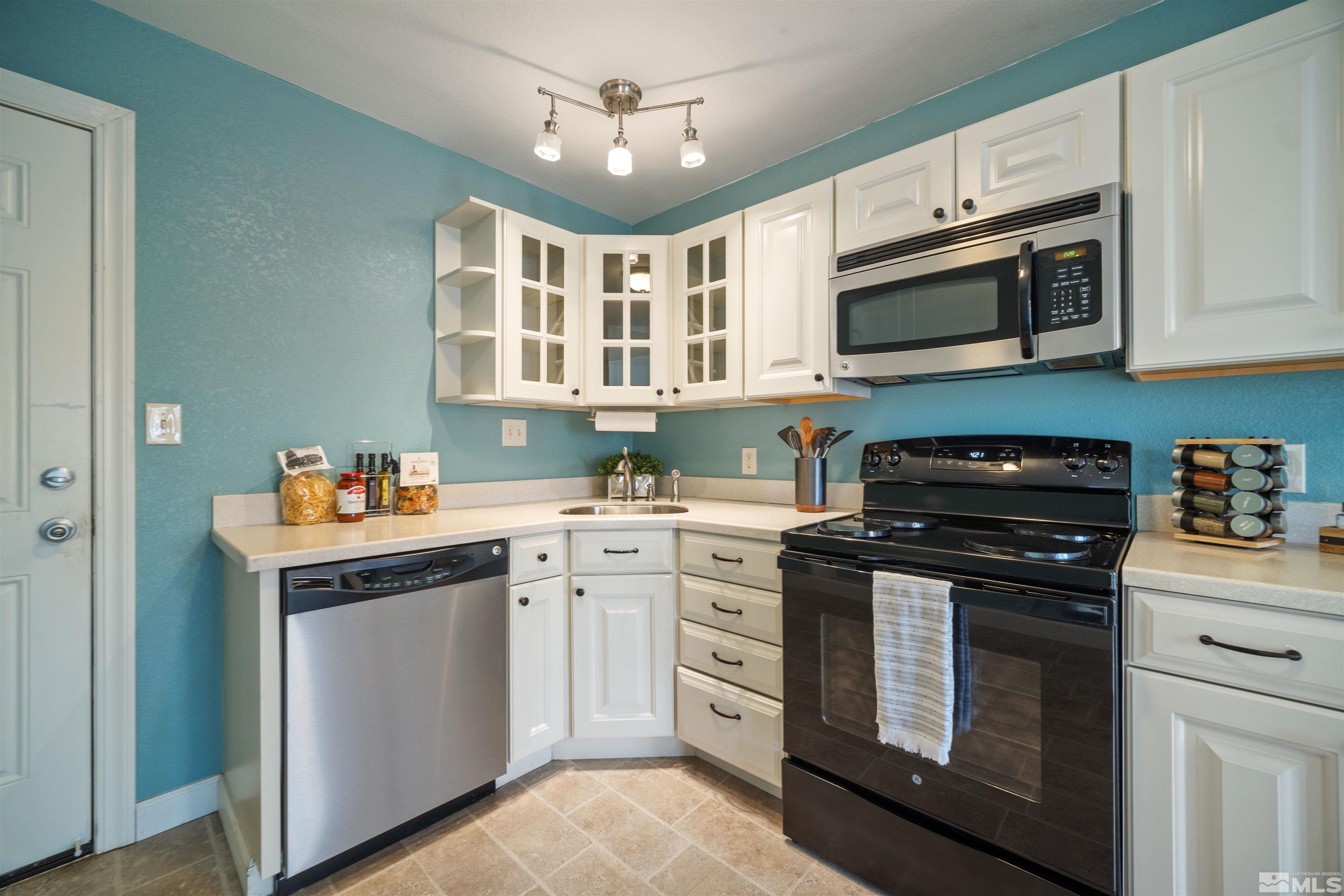 2290 Escalera Way Reno, NV 89523 - Photo 9 of 36 Photo 9