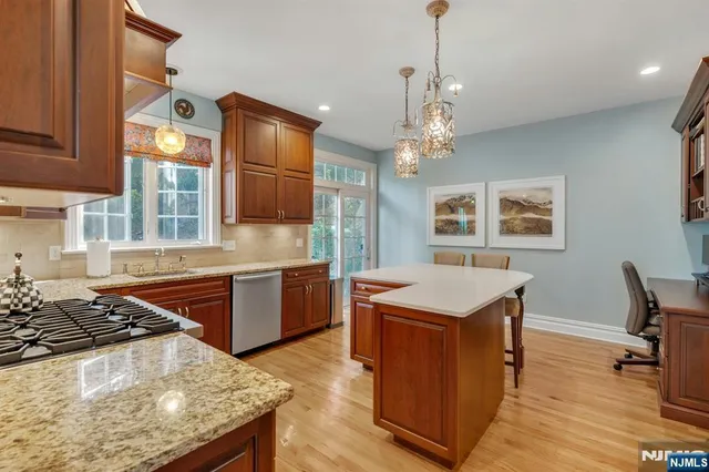 $690,000 | 58 Chestnut Street, Unit 1, Morristown, NJ 07960