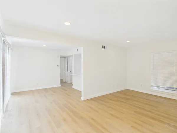 $1,150 | 2124 Burton Drive, Unit 105, Austin, TX 78741