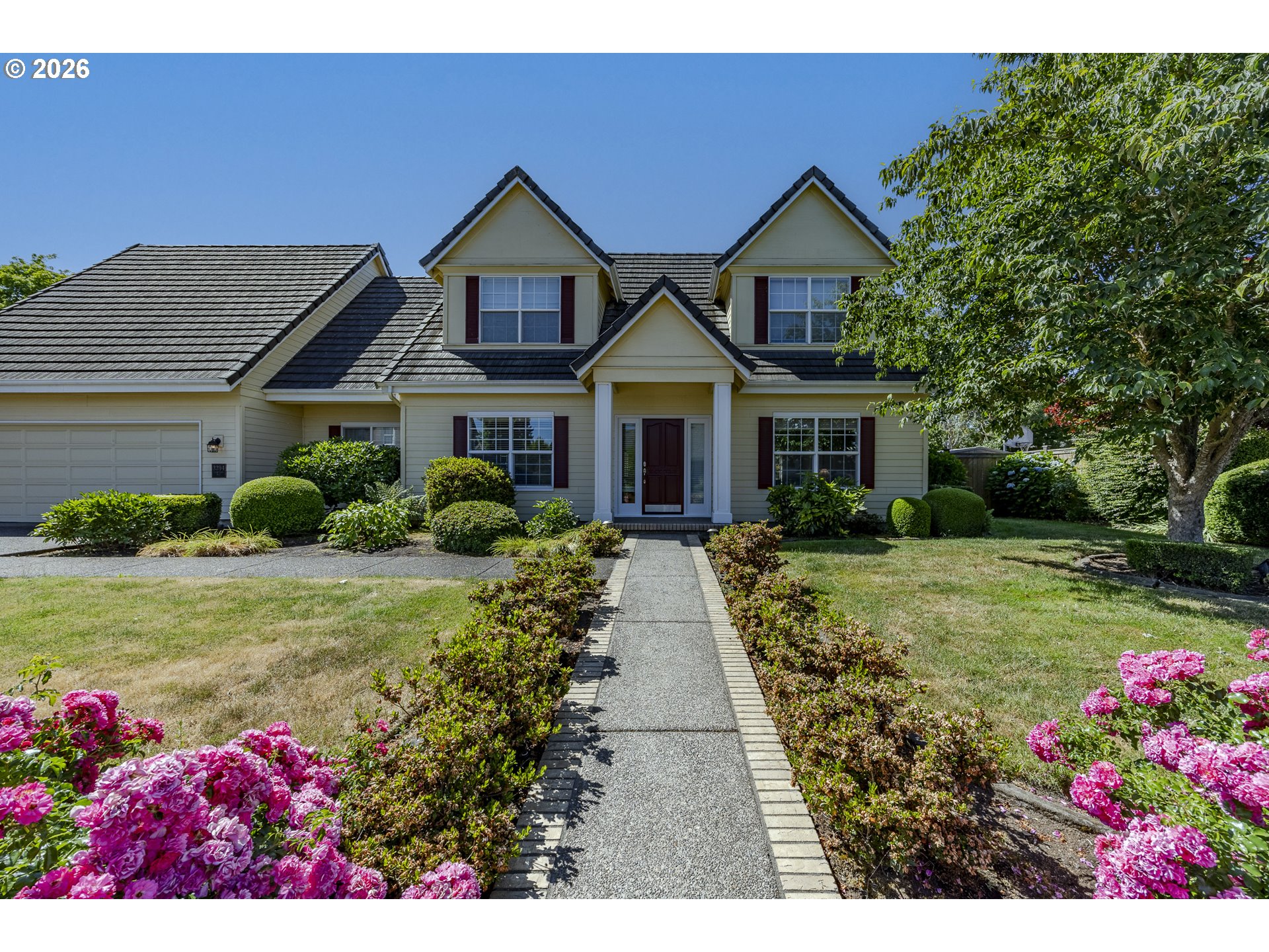 3394 Hampton Way Eugene, OR 97401 - Photo 4 of 46