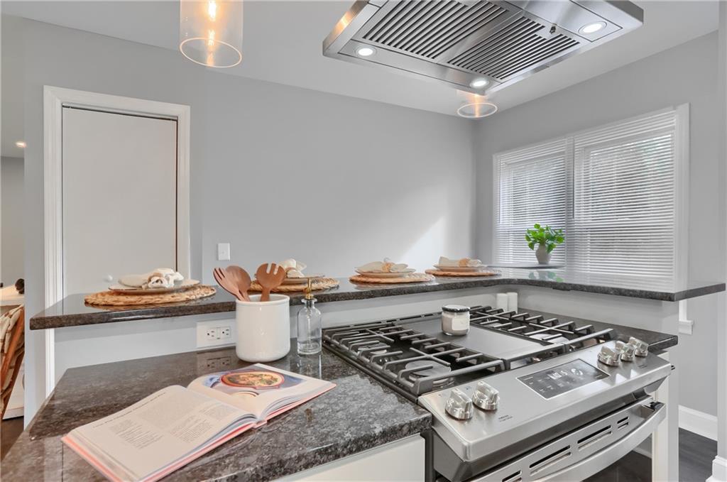 486 Scotland Lane New Castle, PA 16101 - Photo 4 of 26