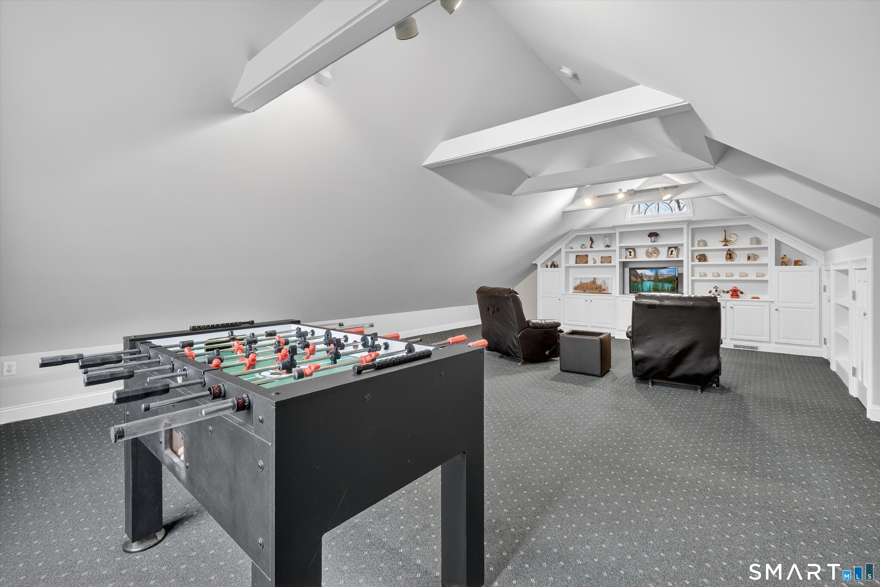 35 Marvin Ridge Place Wilton, CT 06897 - Photo 18 of 40