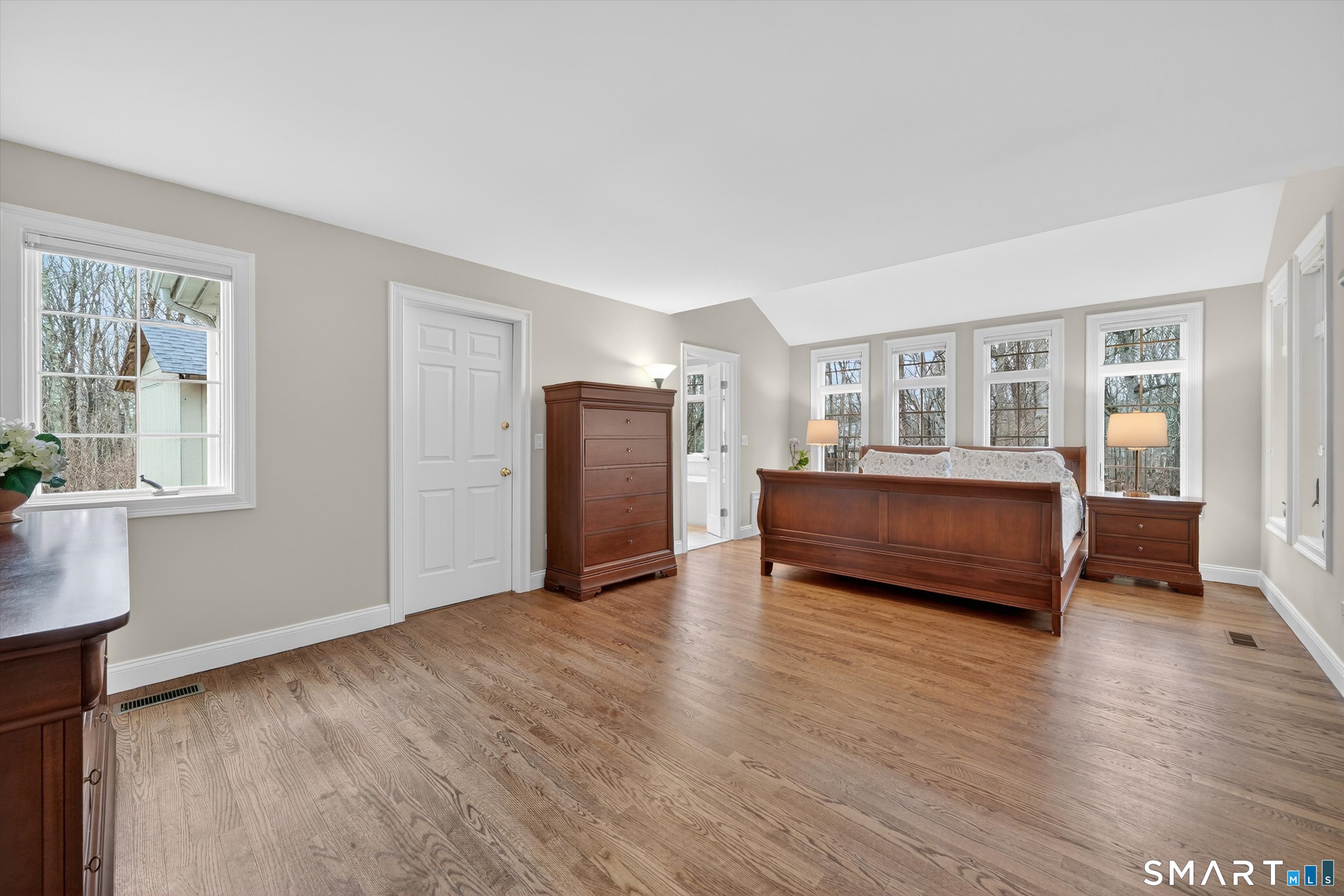 35 Marvin Ridge Place Wilton, CT 06897 - Photo 19 of 40