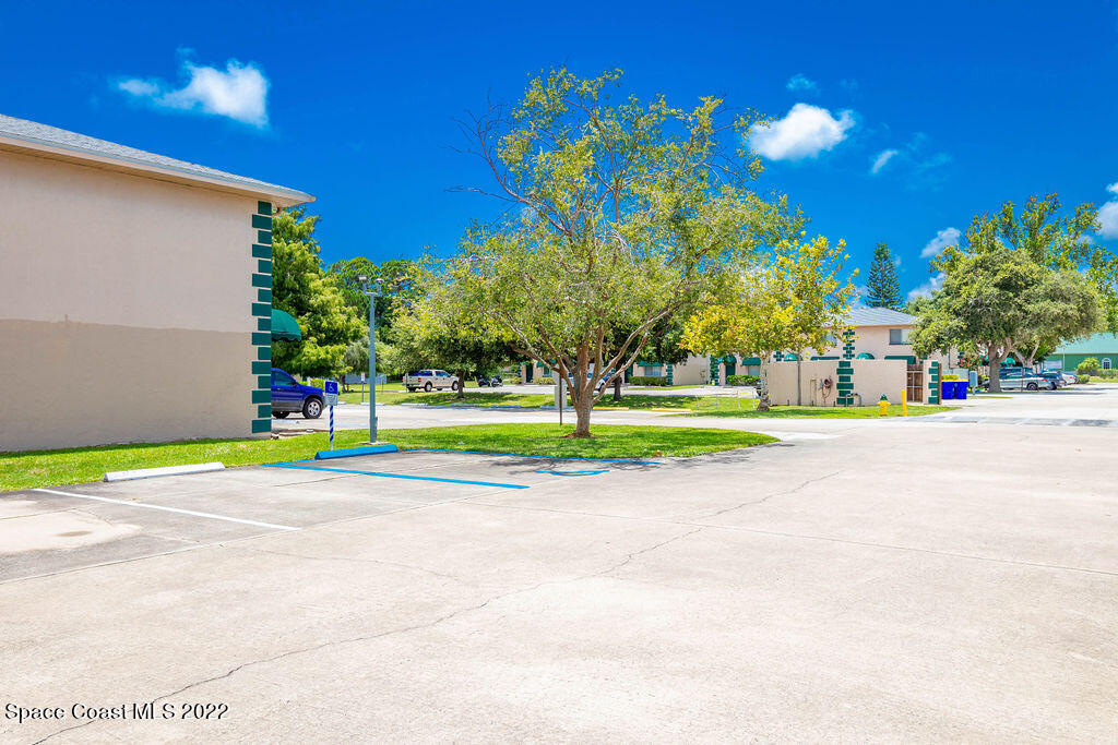 1880 Murrell Road, Unit 18 Rockledge, FL 32955 - Photo 25 of 26 a view of a volley ball court