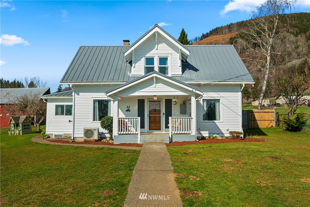 33 Bale Road Raymond, WA 98577 - Photo 6 of 35 Gallery Image 6