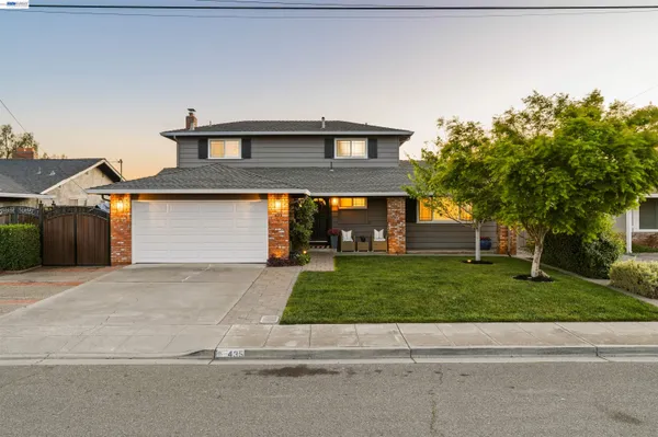 a view of a house with a outdoor space