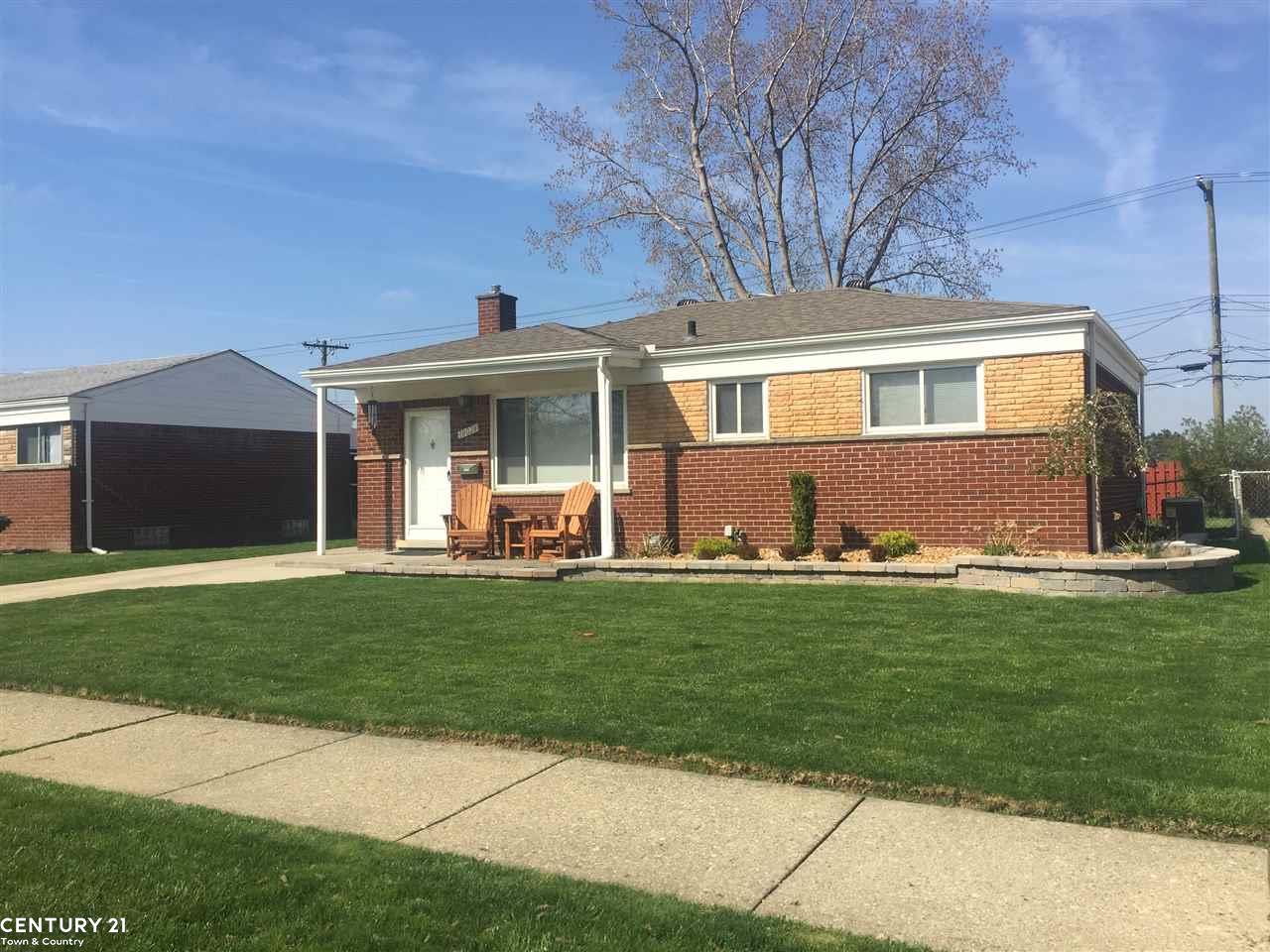 18028 Davidson Road Fraser, MI 48026 - Photo 2 of 21