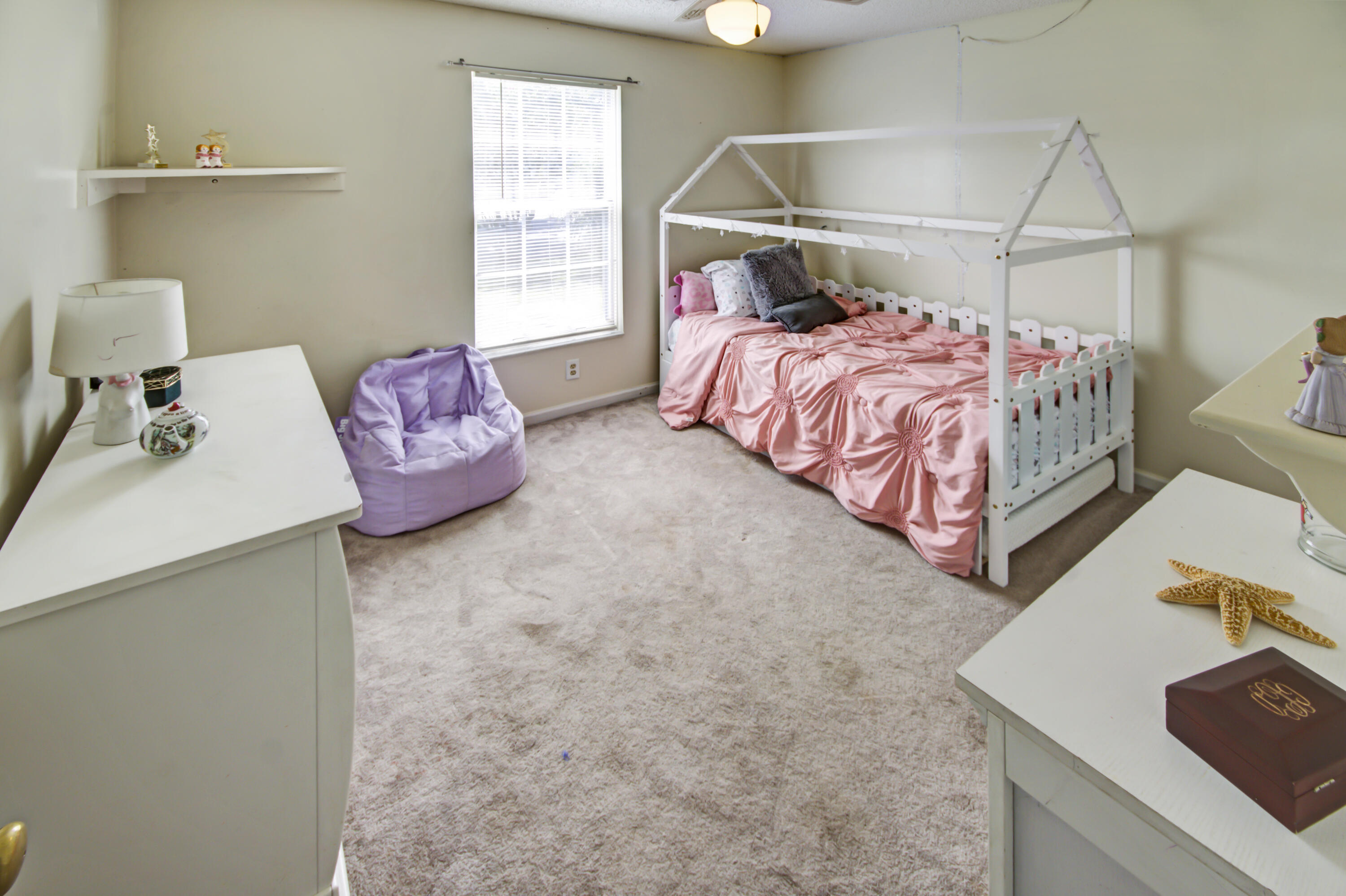 8111 Halifax Way Charleston, SC 29420 - Photo 19 of 23 Guest Bedroom