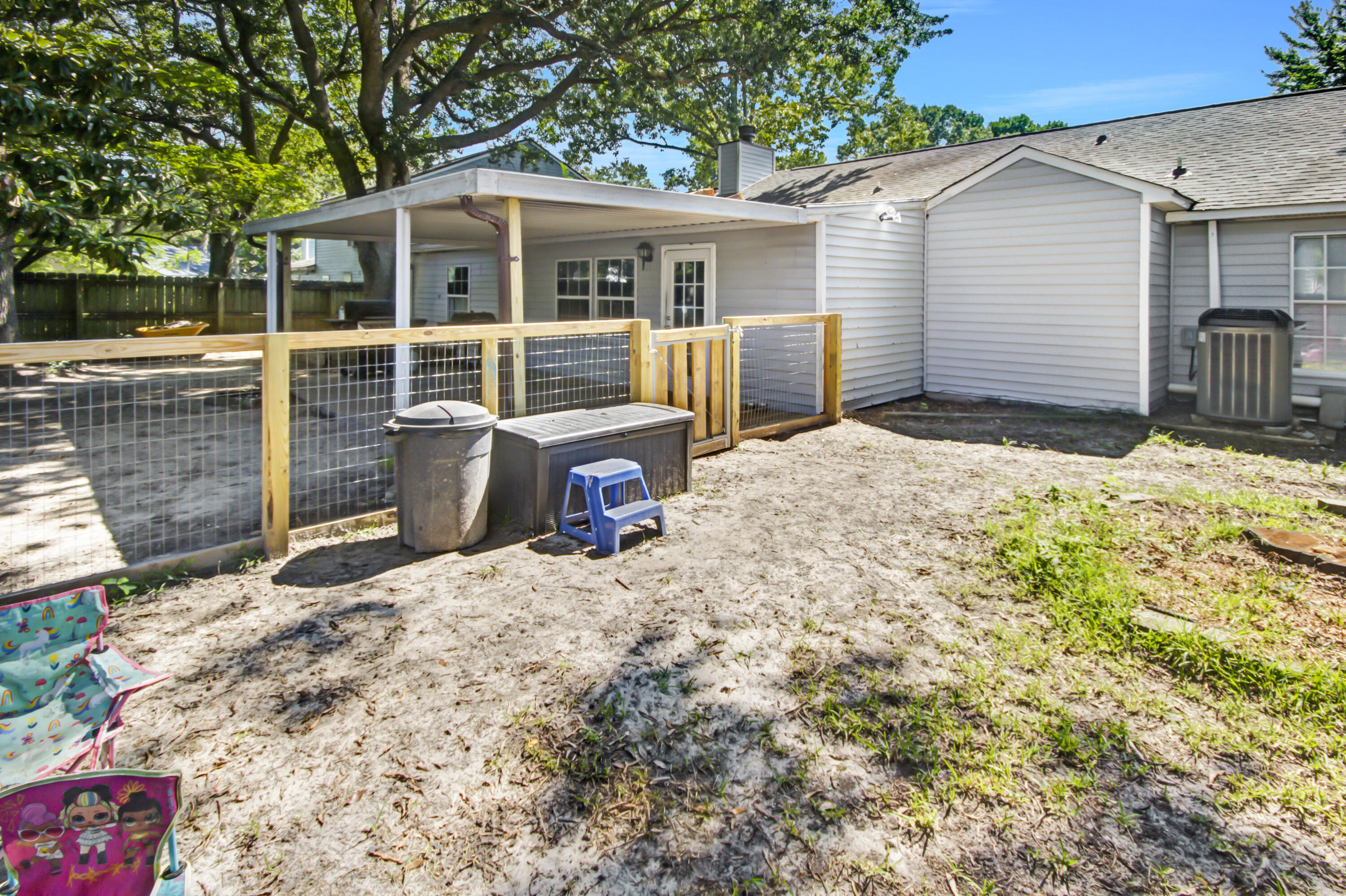 8111 Halifax Way Charleston, SC 29420 - Photo 23 of 23 Separate Fenced Area