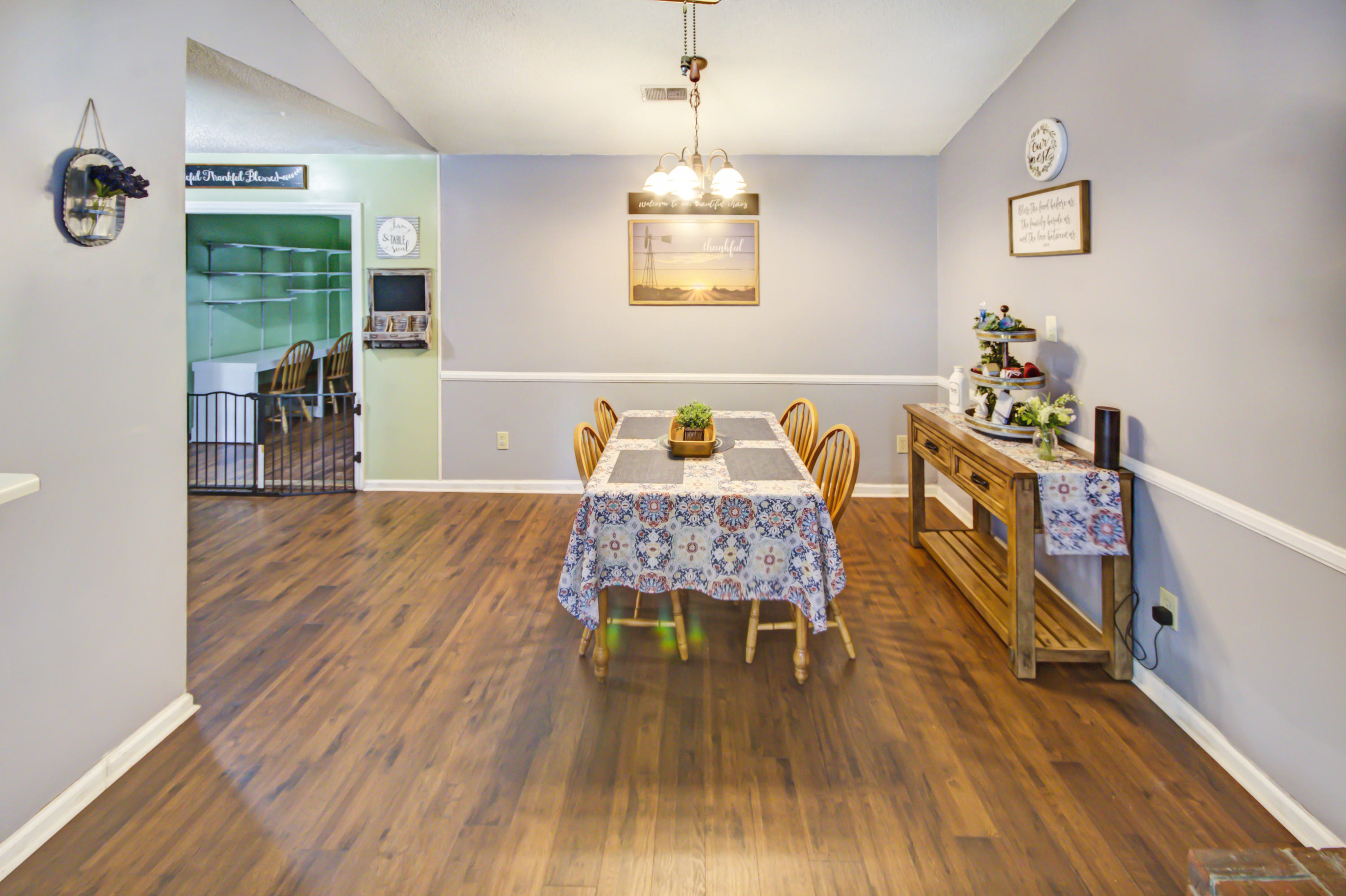 8111 Halifax Way Charleston, SC 29420 - Photo 7 of 23 Dining Area