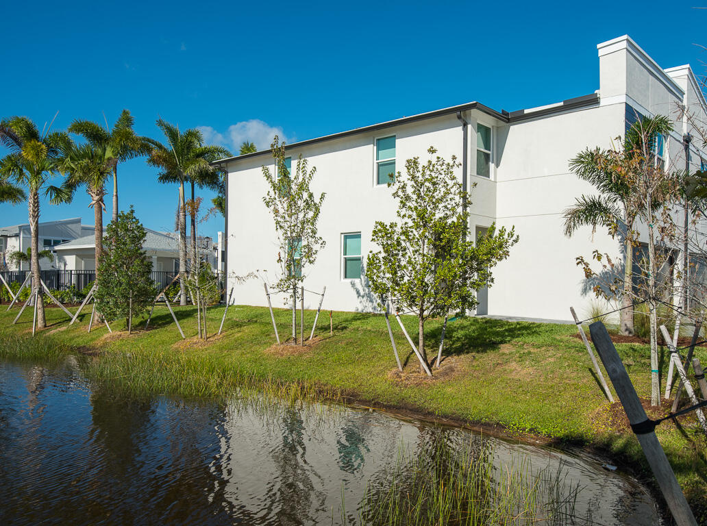 3918 Southeast Mentmore Lane Stuart, FL 34997 - Photo 25 of 33 3918 SE Mentmore Lane-1