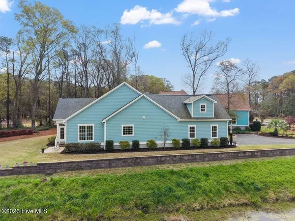 $789,900 | 922 Oyster Pointe Drive, Sunset Beach, NC 28468