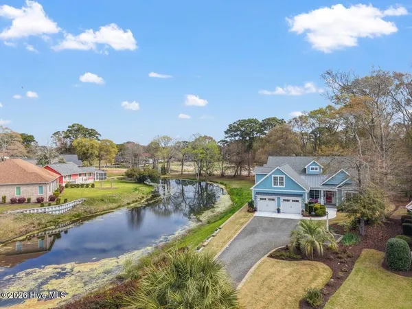 $789,900 | 922 Oyster Pointe Drive, Sunset Beach, NC 28468