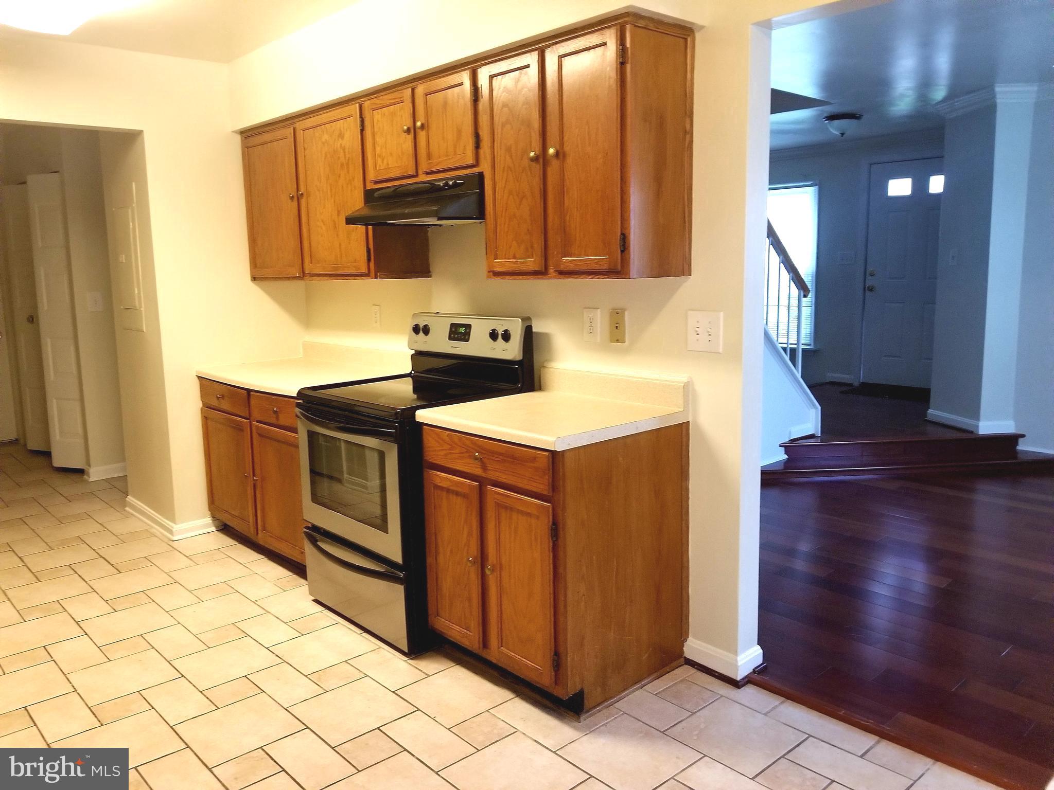 9323 Player Drive, Unit 119 Laurel, MD 20708 - Photo 8 of 21 kitchen