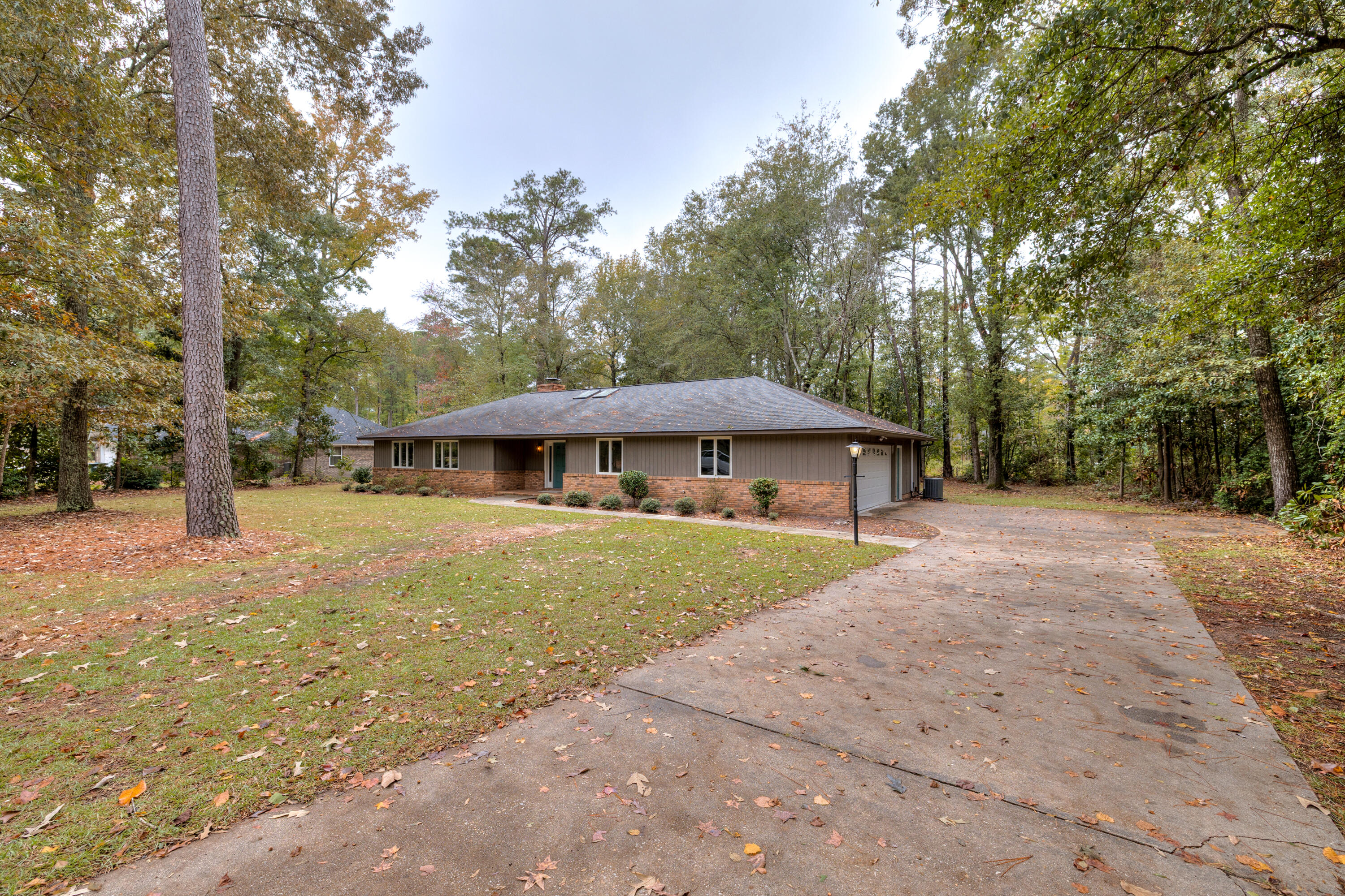 960 Heather Lane Sumter, SC 29154 - Photo 4 of 54