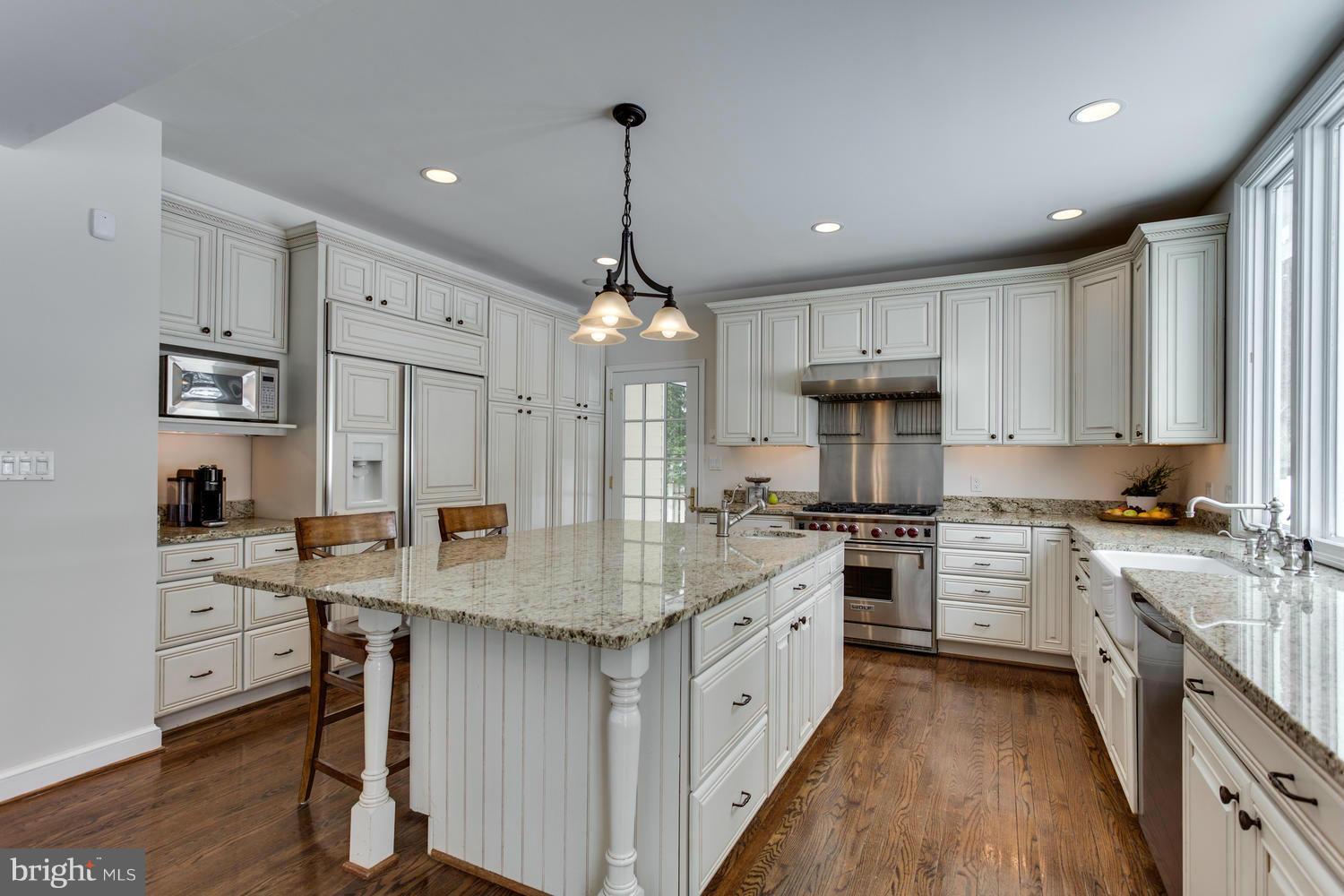 5611 Lamar Road Bethesda, MD 20816 - Photo 4 of 30 Kitchen
