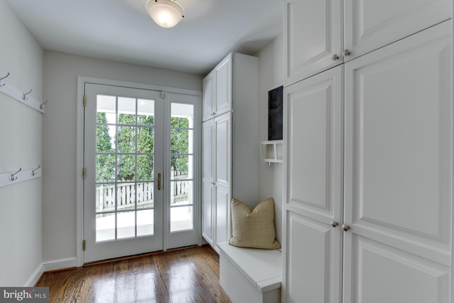 5611 Lamar Road Bethesda, MD 20816 - Photo 9 of 30 Mudroom