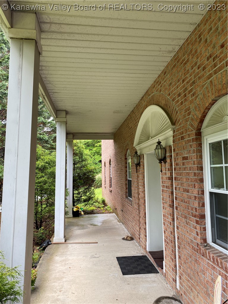 3963 Indian Creek Road Elkview, WV 25071 - Photo 9 of 36 Gallery Image 9