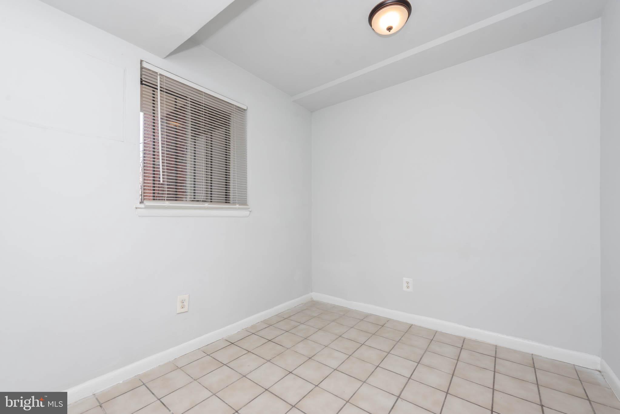 1911 West Baltimore Street Baltimore, MD 21223 - Photo 8 of 32 a view of empty room