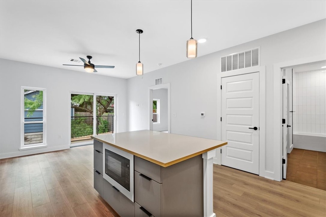 2220 Webberville Road, Unit 318 Austin, TX 78702 - Photo 7 of 21