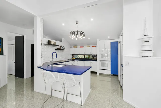 $1,850,000 | 73009 Joshua Tree Street, Palm Desert, CA 92260